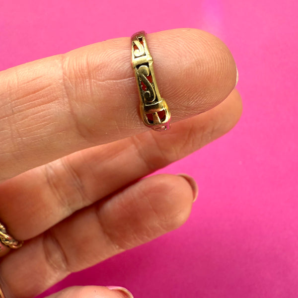 Vintage 9ct Belt Pinky Ring Size i