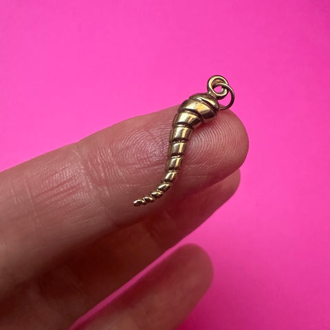 VINTAGE TWISTED 9ct HORN OF PLENTY CHARM