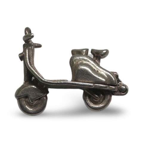 SILVER VINTAGE MOPED ARTICULUTED SCOOTER CHARM PENDANT