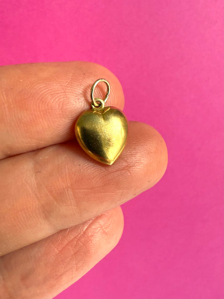 RESERVED 9ct VINTAGE LARGE PUFFY HEART CHARM