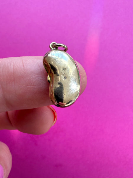 ANTIQUE 9CT VICTORIAN BEAN CHARM
