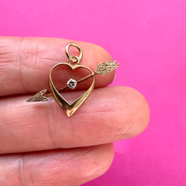 1970 Vintage 9ct Solid 9ct Gold Bow Arrow Heart Charm