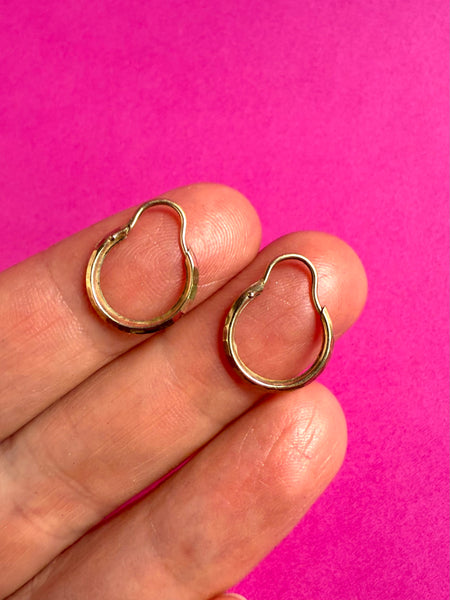 SMALL VINTAGE DROPPED 9CT DISCO HOOPS