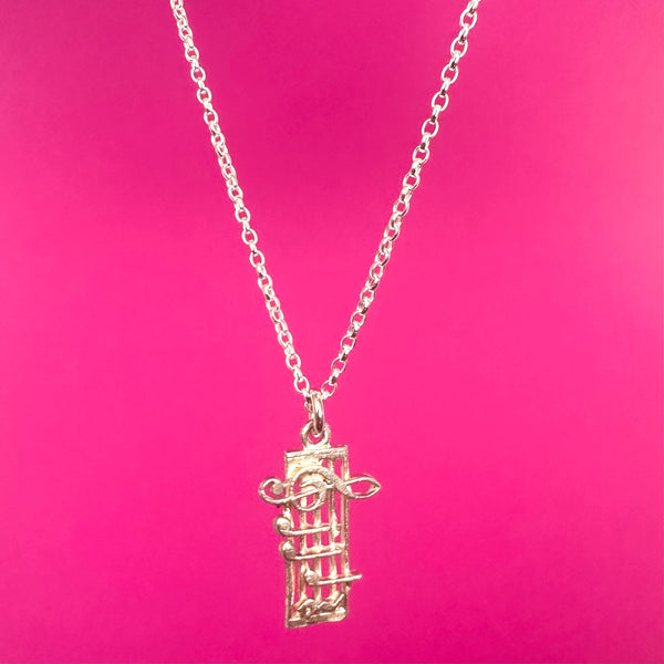 SILVER VINTAGE MUSICAL NOTE CHARM PENDANT