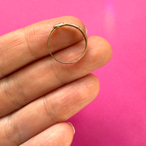 Vintage 9ct Belt Pinky Ring Size i