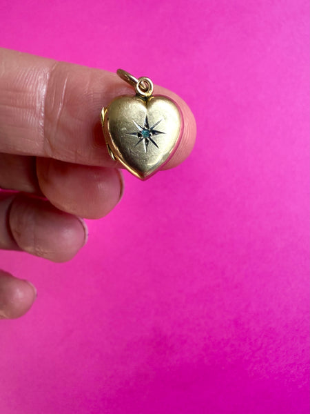 *RESERVED* ANTIQUE VICTORIAN DIAMOND PASTE 9CT FRONT AND BACK STAR LOCKET