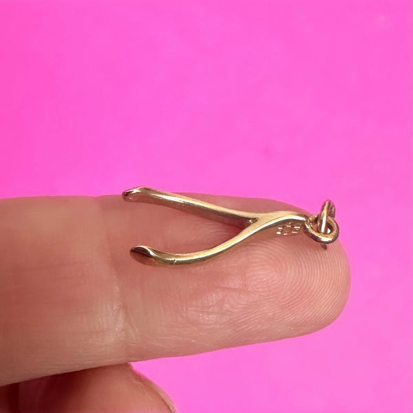 1986 9CT GOLD WISHBONE CHARM