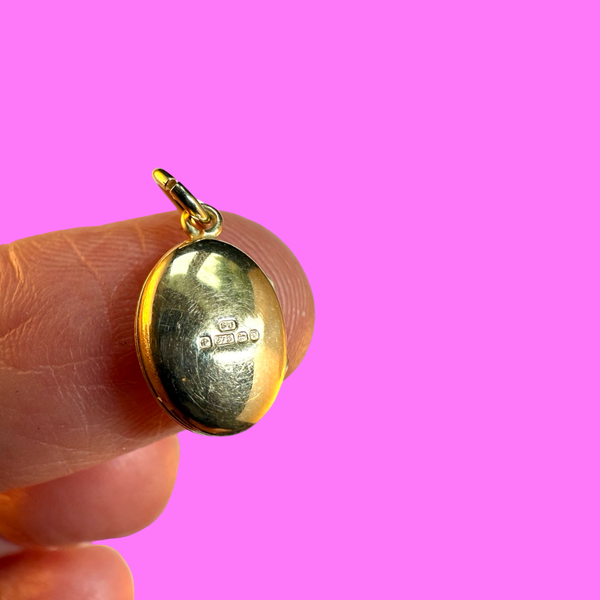 VINTAGE 9ct TEENY LOCKET BEAN CHARM 1993