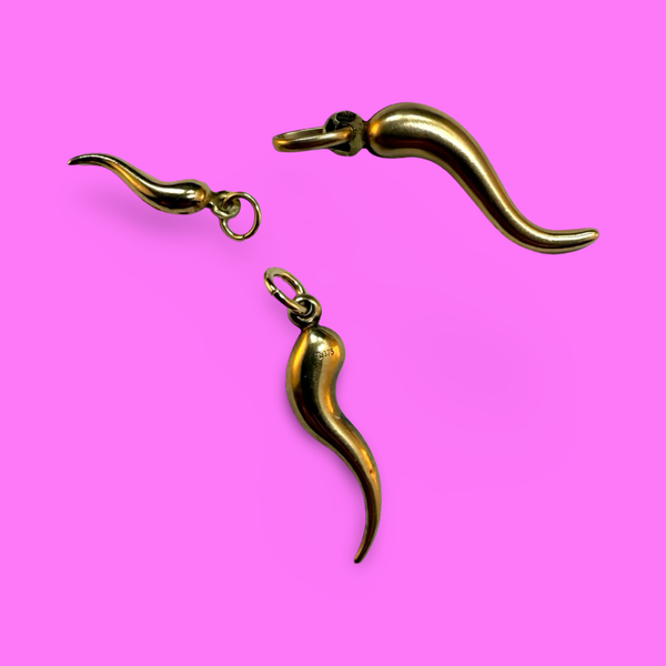 VINTAGE 9ct ITALIAN UNOAERRE HORN OF PLENTY CHARM
