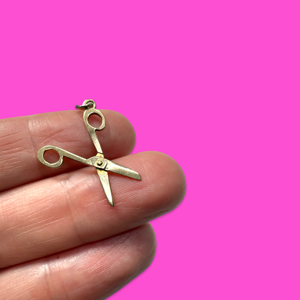 1970 9ct ARTICULATED SCISSORS CHARM