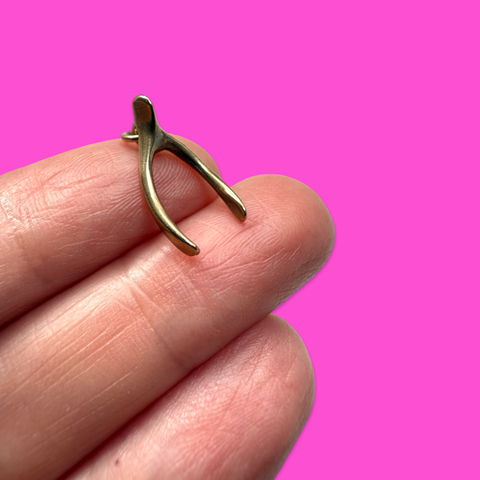 1994 9ct WISHBONE CHARM