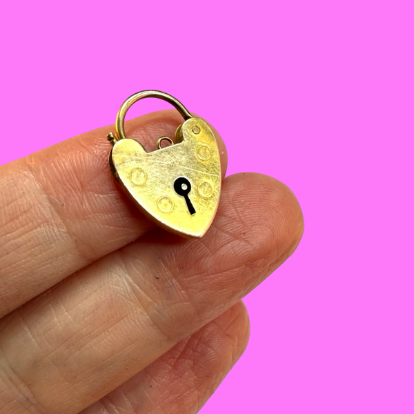 VINTAGE EXTRA LARGE 9CT PADLOCK - 1983