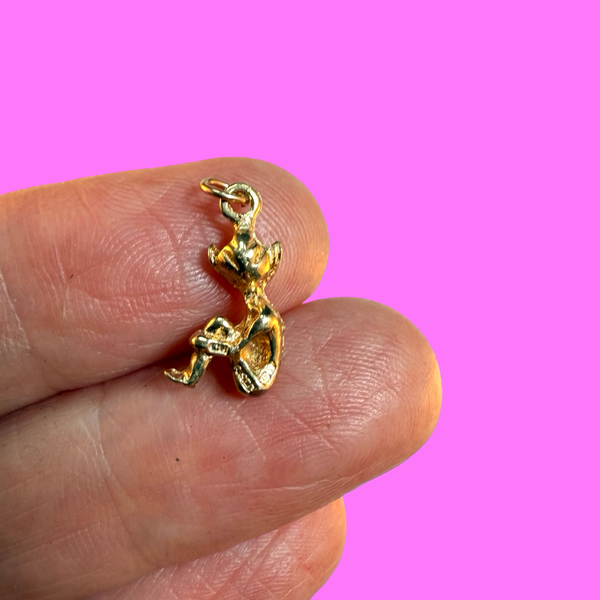VINTAGE 9ct LUCKY PIXIE CHARM 1973