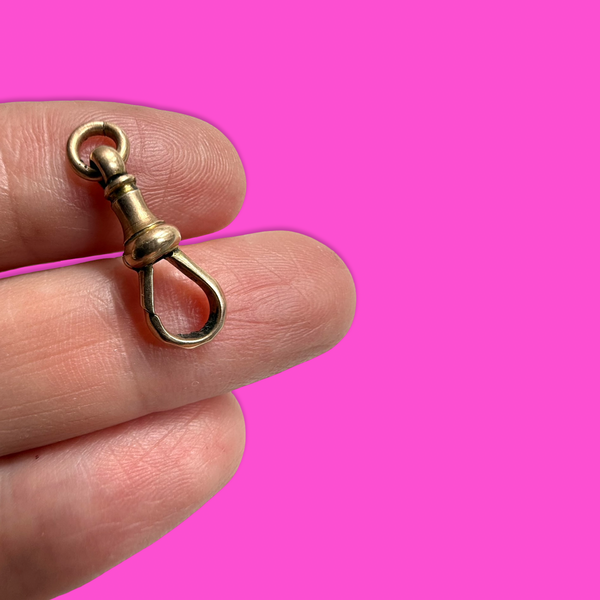 ANTIQUE FACETED 9CT ALBERT CLASP 2.1cm